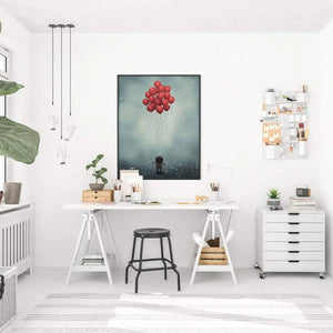 Framed Plakat Dziewczynka z Czerwonymi Balonami, idealny do dziecięcego pokoju