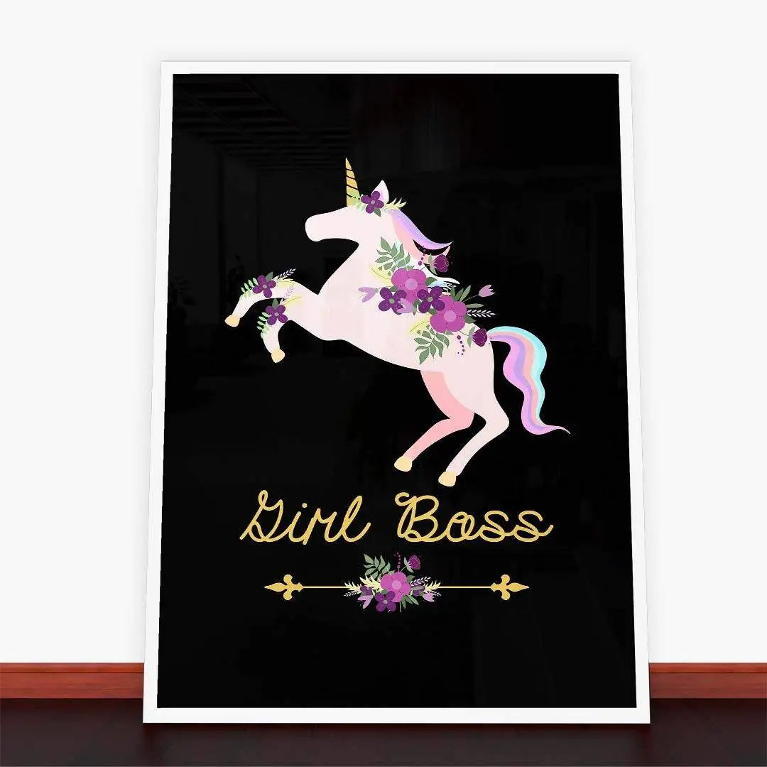 Framed unicorn art for Plakat Girl Boss to inspire creativity and motivation